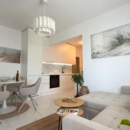 Emma Front Luxury Apartment Mola Kalyva